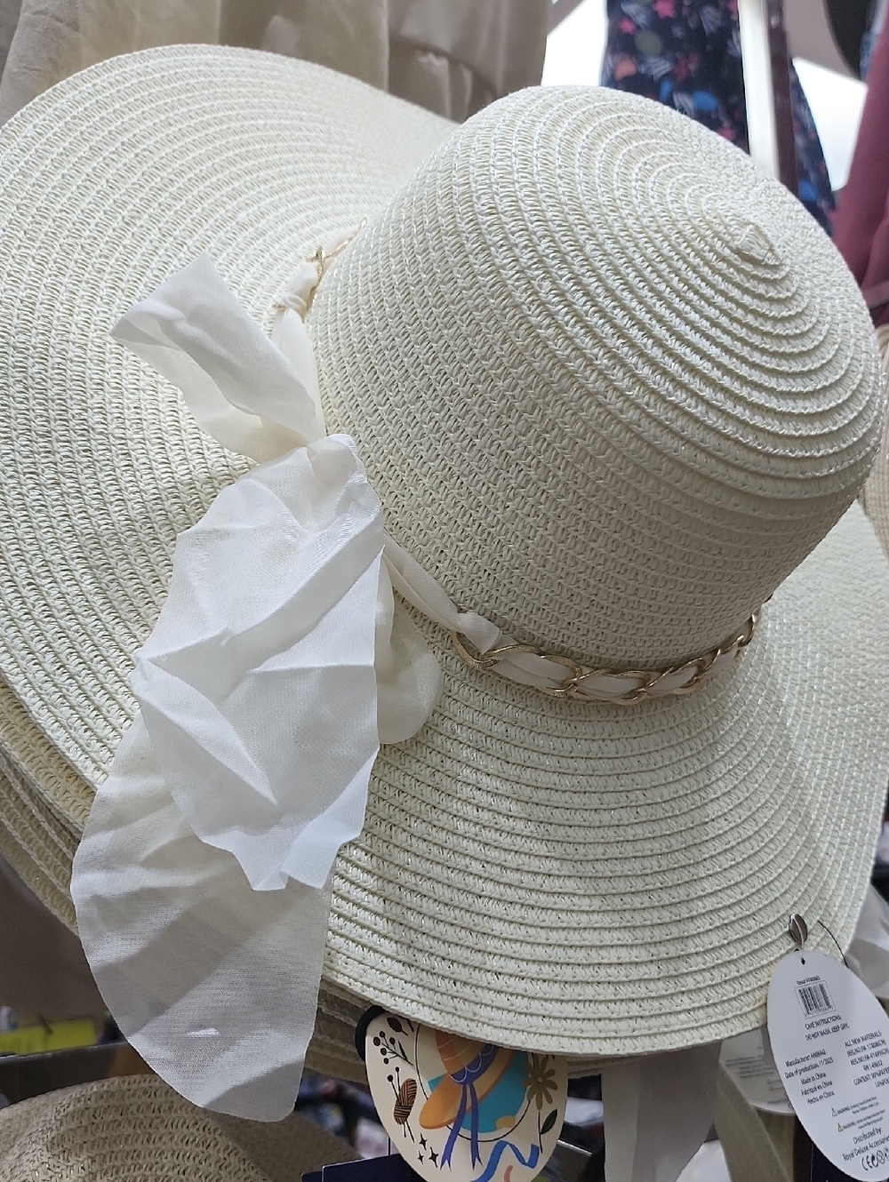 Women’s Cream Wide-Brim Sun Hat with Chain and Bow
